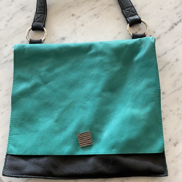 1 or 2 Leather Crossbody Purses - Picture 6 of 8